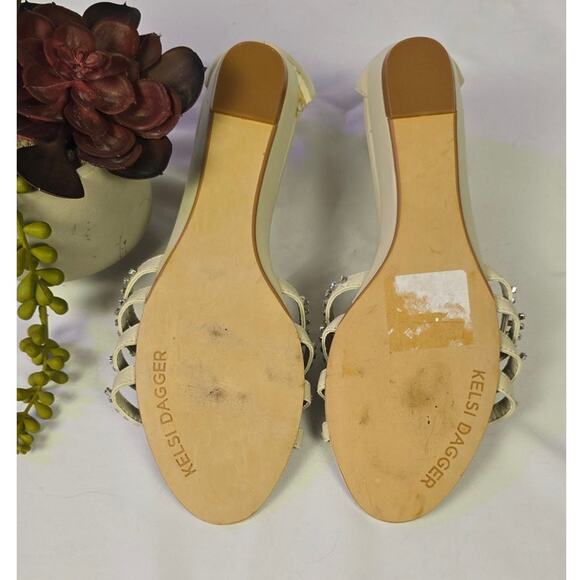 Kelsi Dagger Rhinestone and Pearls Sandals Sz 8.5 - Picture 5 of 6